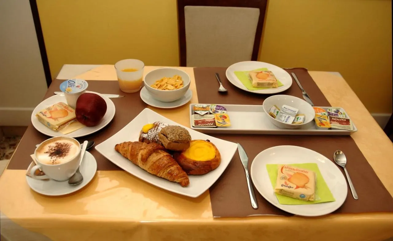 ***  Melody House Bed & Breakfast Florence Italy